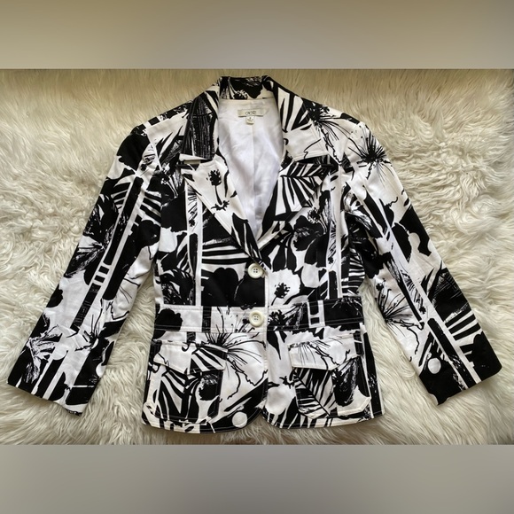 CACHE Black/ White Floral Print Jacket Blazer Sz 6-Sm/Md - Picture 3 of 7